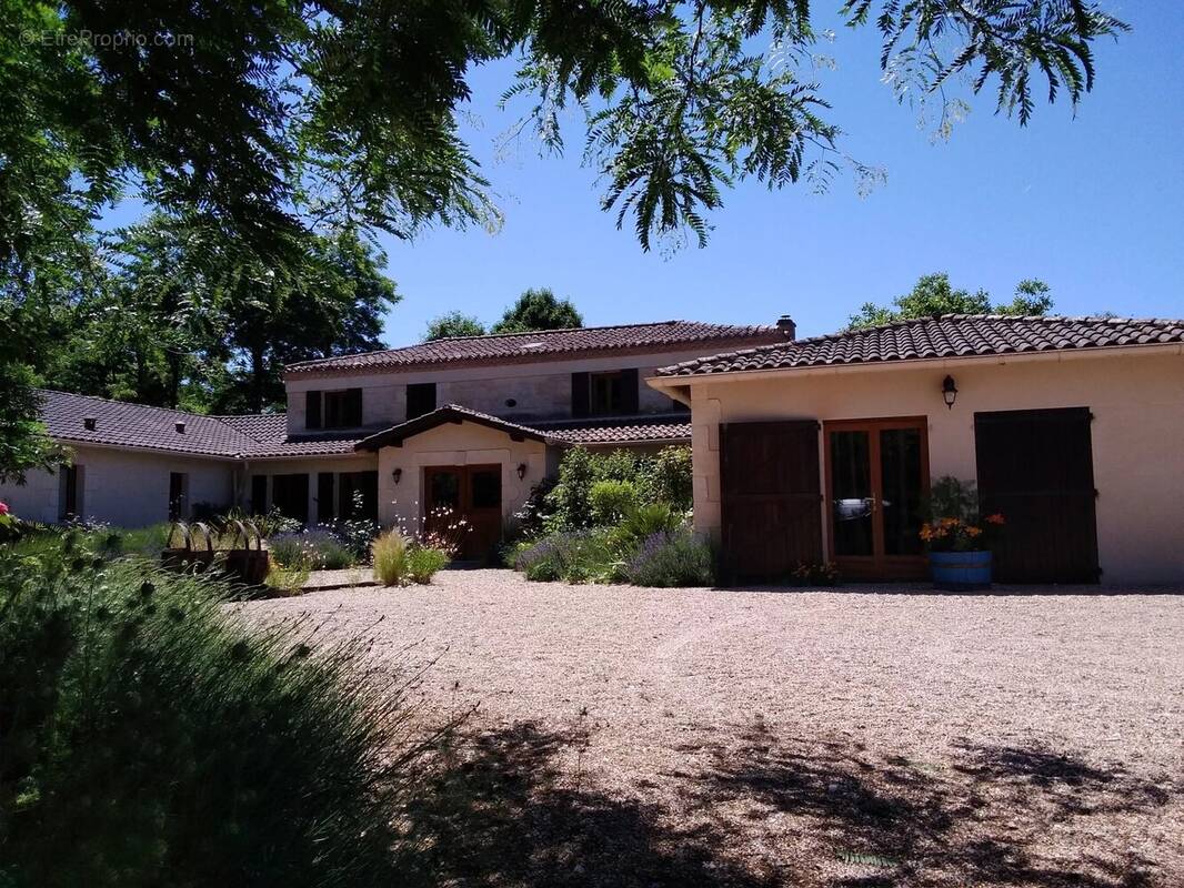 Maison à MONTPON-MENESTEROL