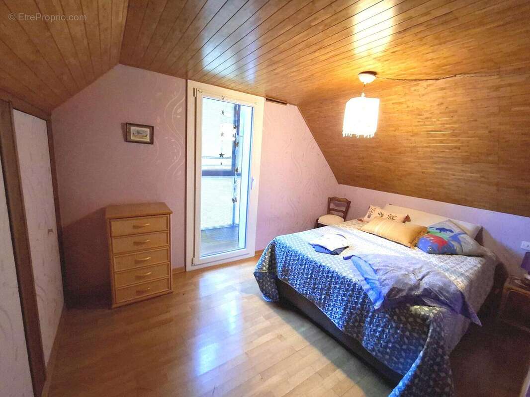 Maison 75 m² à Saint-Beat  - photo 9