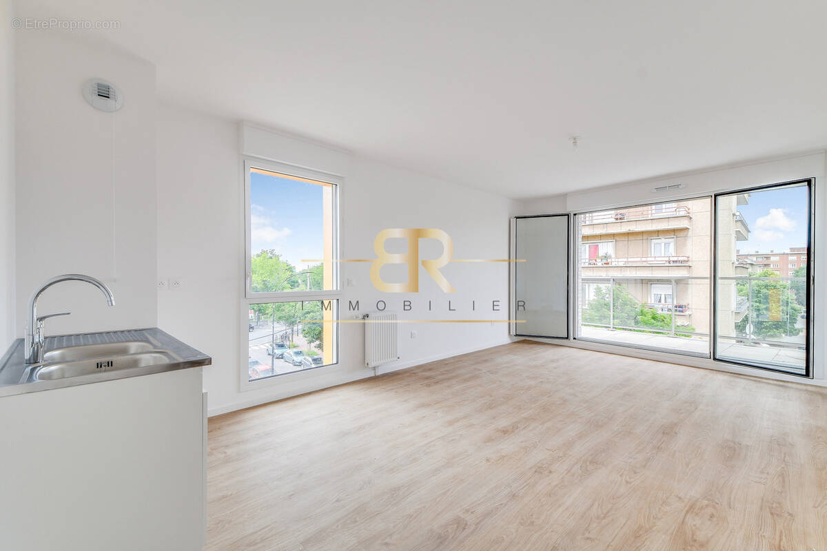 Appartement à AUBERVILLIERS