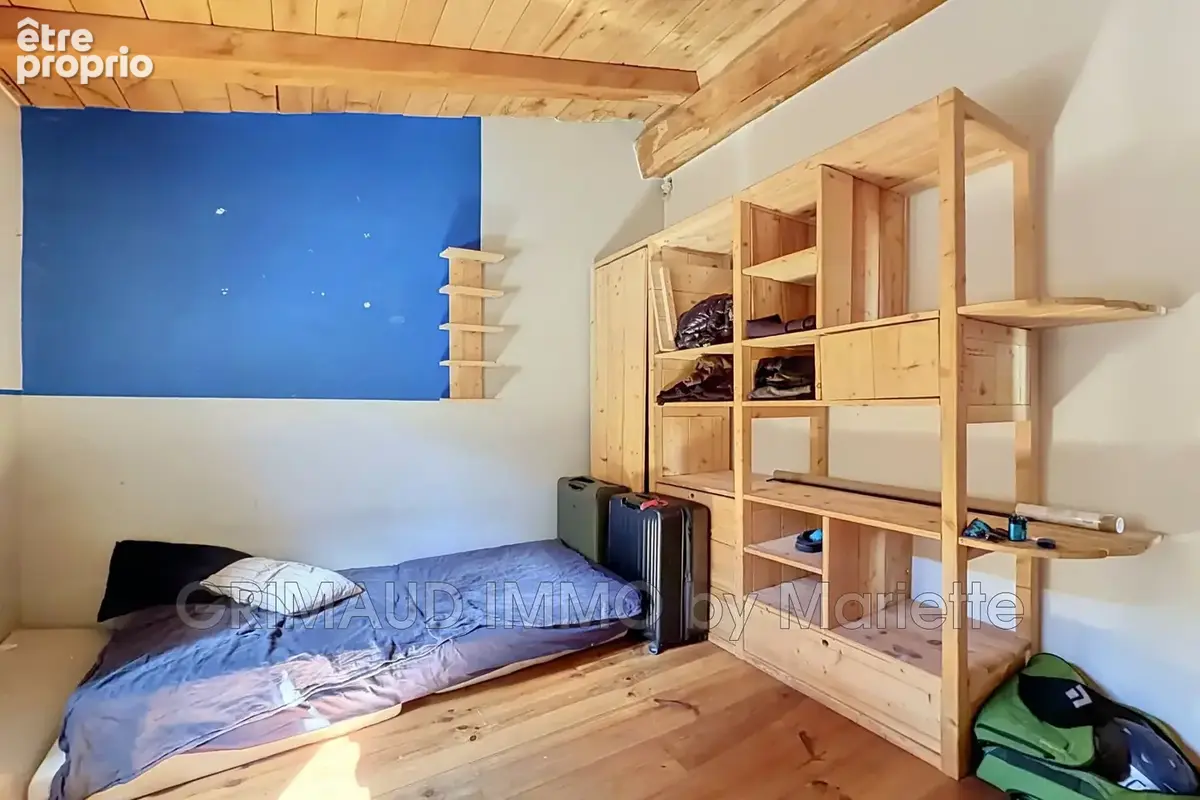 Maison 278 m² à La Mole  - photo 7