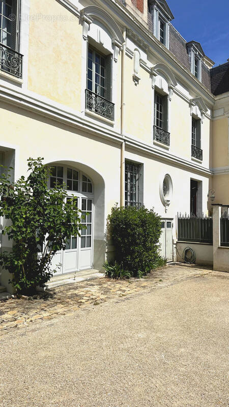 Appartement à FONTAINEBLEAU