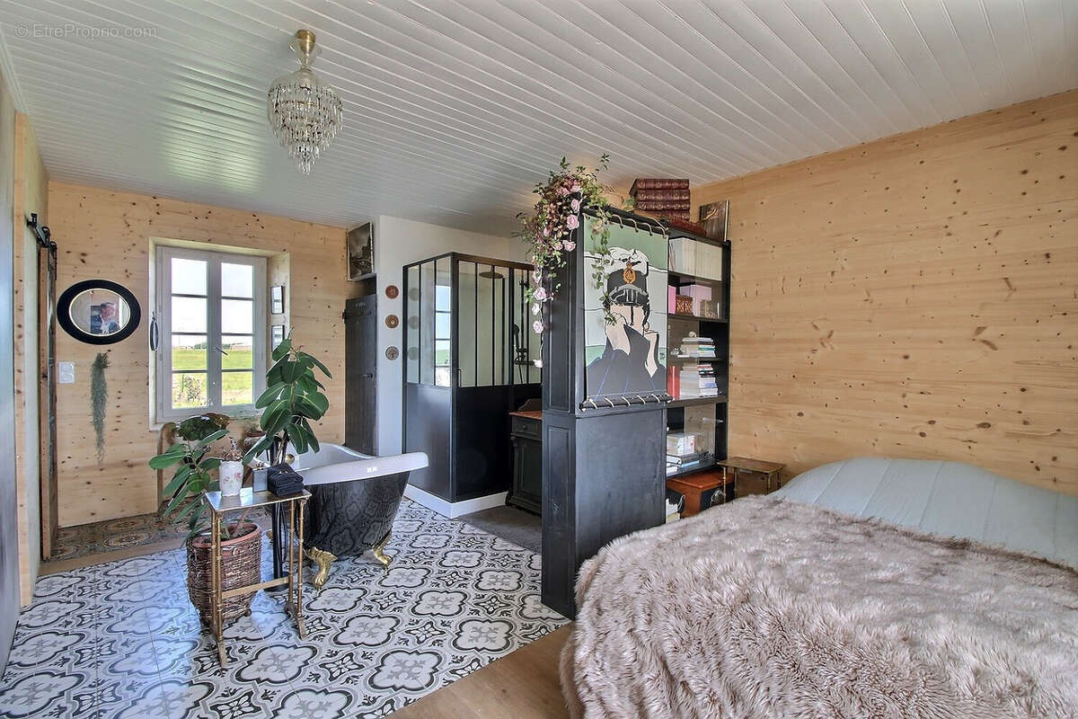 Maison à BOUIN