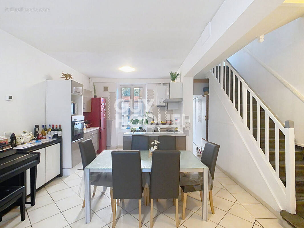 Maison à CREPY-EN-VALOIS