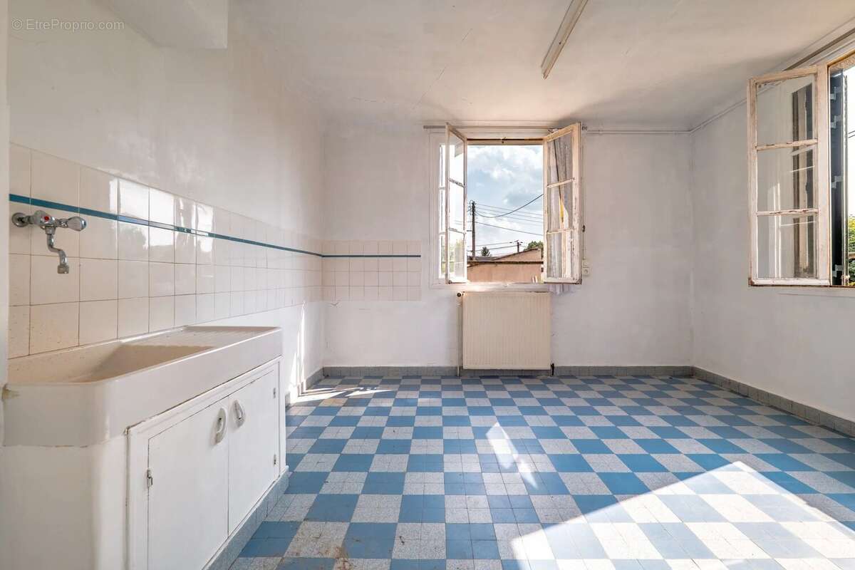 Dammarie-lès-lys – château soubiron – maison 105 m² à rénover – terrain 587 m² - photo 13
