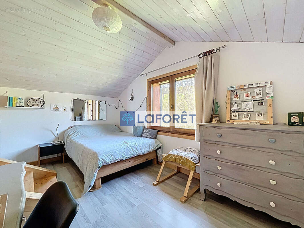 Fronville Chalet 150 m² - photo 7