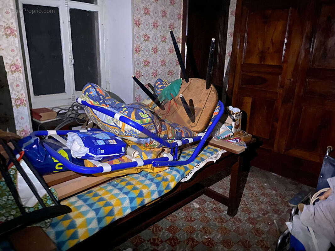 Maison à SAINT-PIERRE-SAINT-JEAN