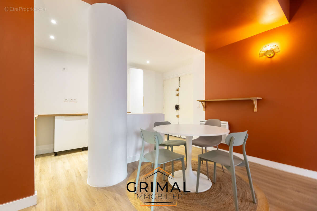 Appartement à MARSEILLE-1E