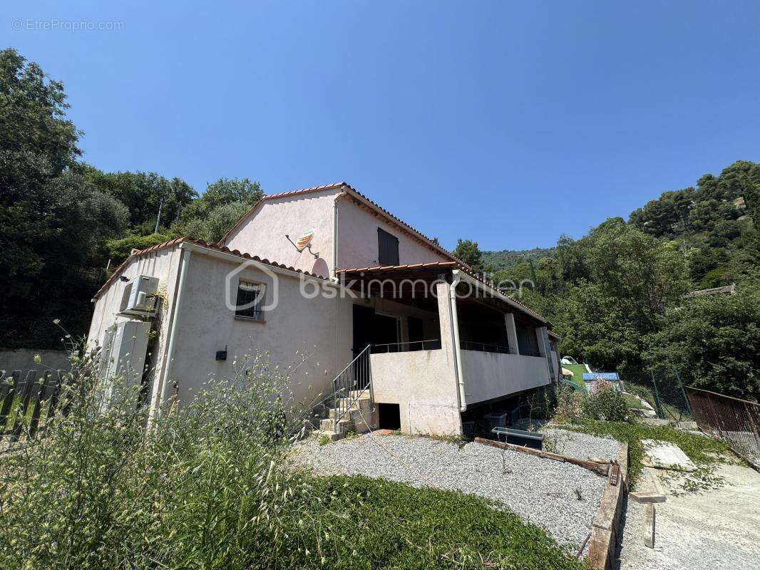 Maison à CARROS