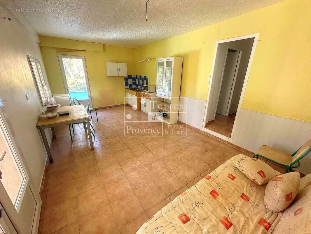 Maison à SILLANS-LA-CASCADE