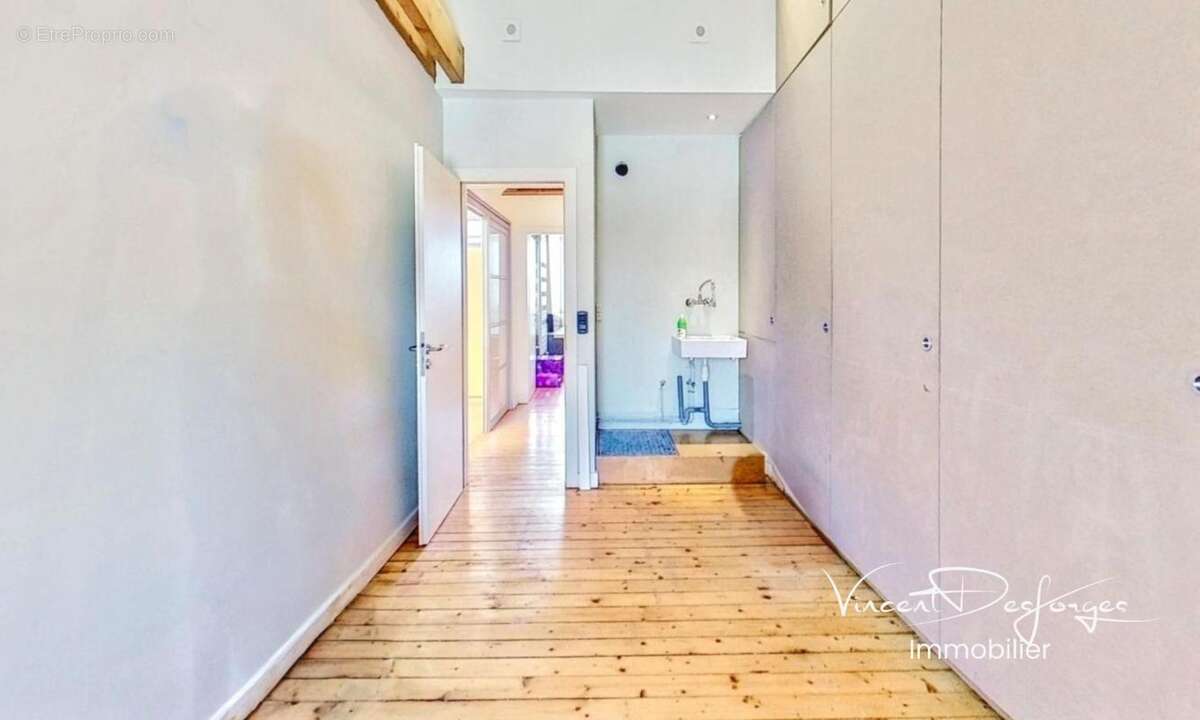 Thionville centre - Lumière, volumes et design – Duplex d’architecte au dernier étage - photo 8