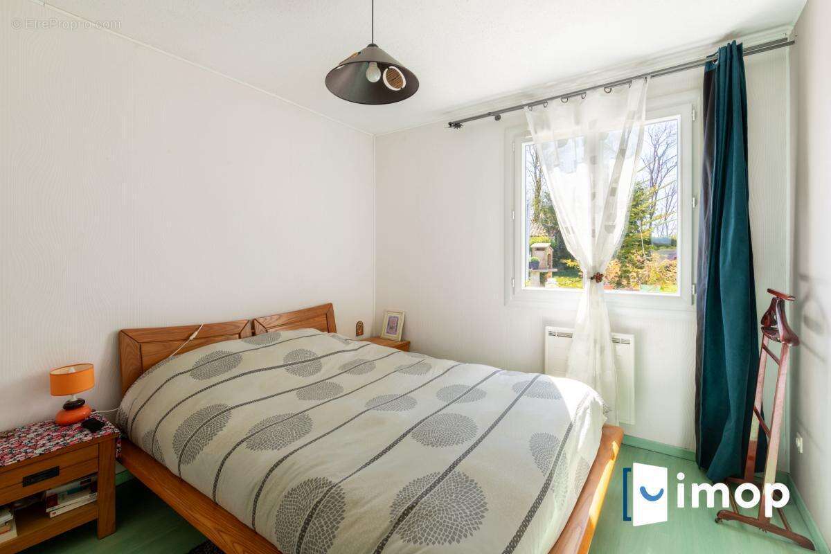 Maison à SAINTE-SOULLE