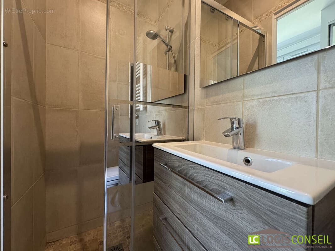 Appartement 23 m² à Chatenay-Malabry  - photo 6