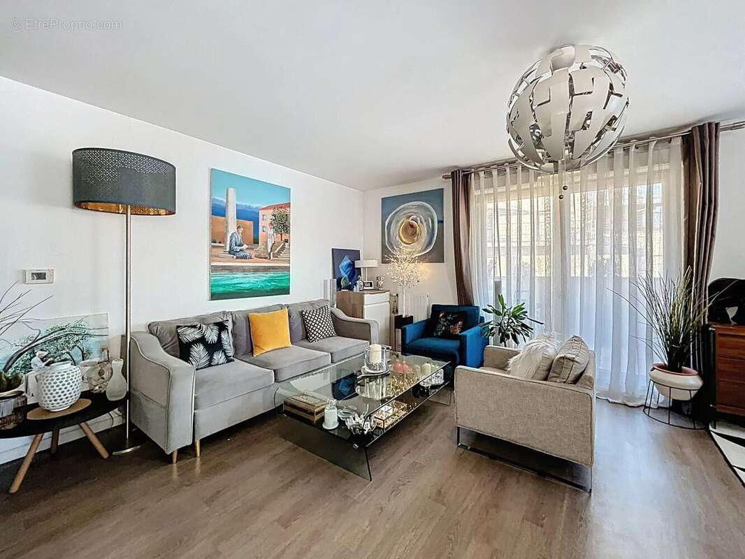 Appartement à LIMEIL-BREVANNES