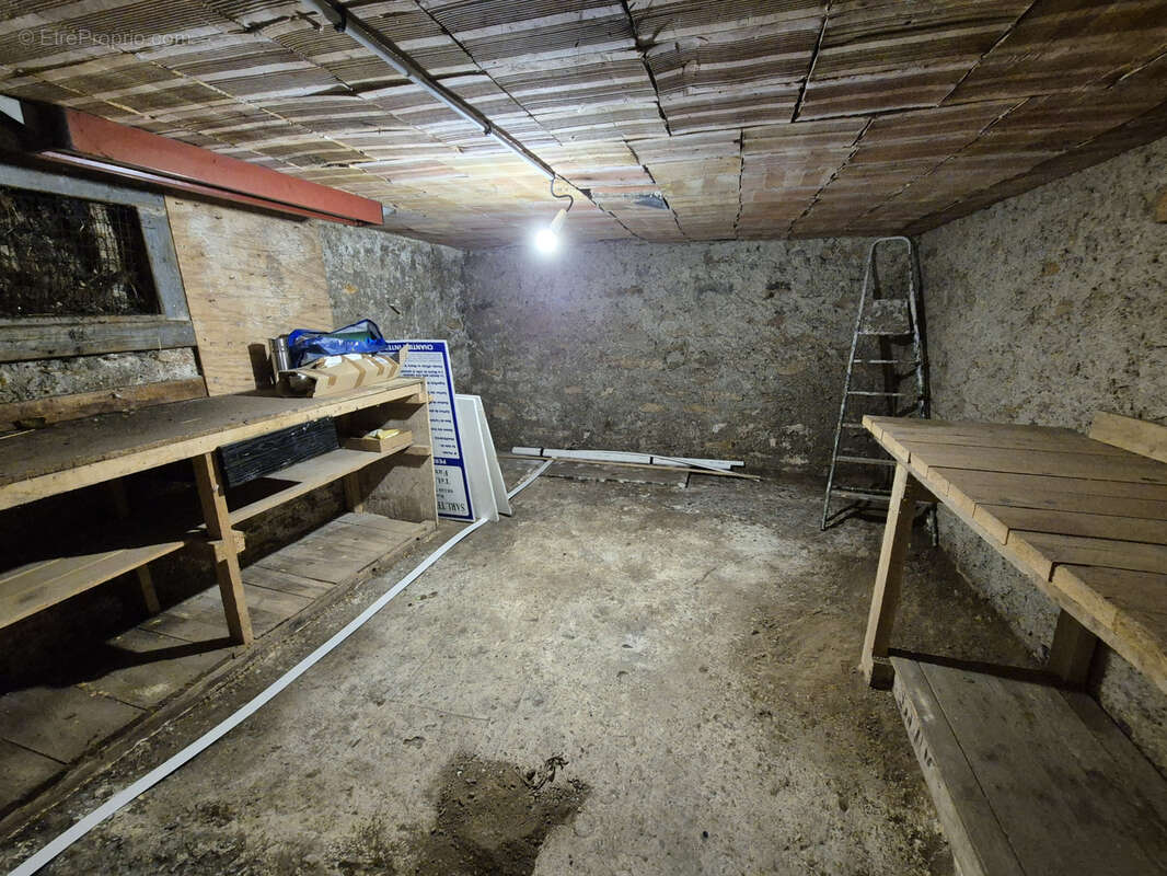 Maison à MAUBERT-FONTAINE