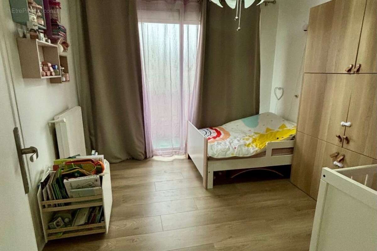 Appartement 58 m² à Gagny  - photo 4
