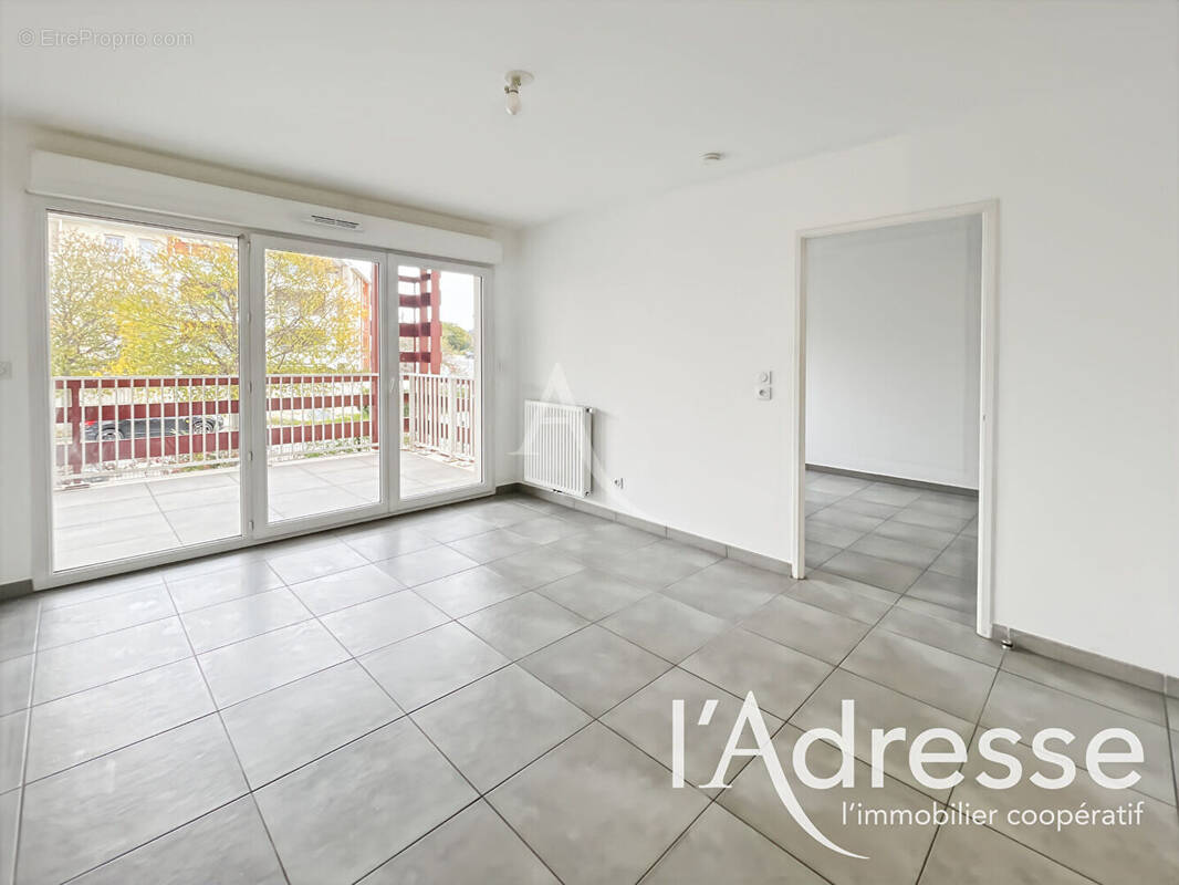Appartement à SAINT-CYR-SUR-MER