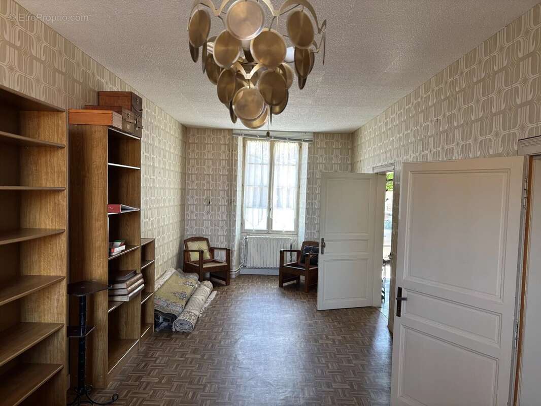 Maison à AUBETERRE-SUR-DRONNE