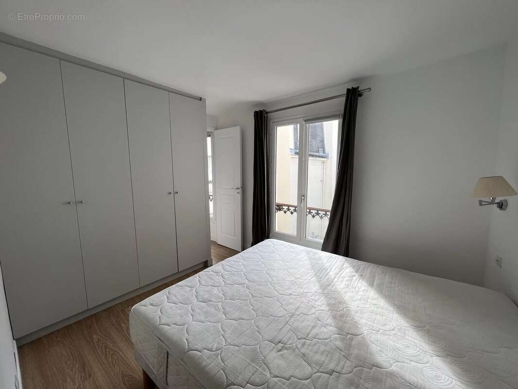 Appartement à PARIS-3E
