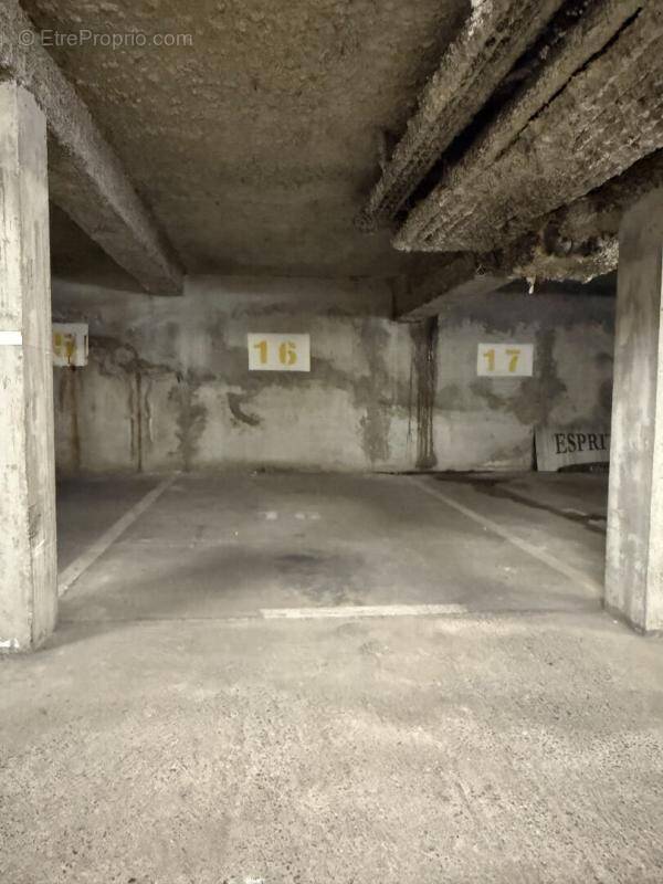 Parking à LA ROCHELLE