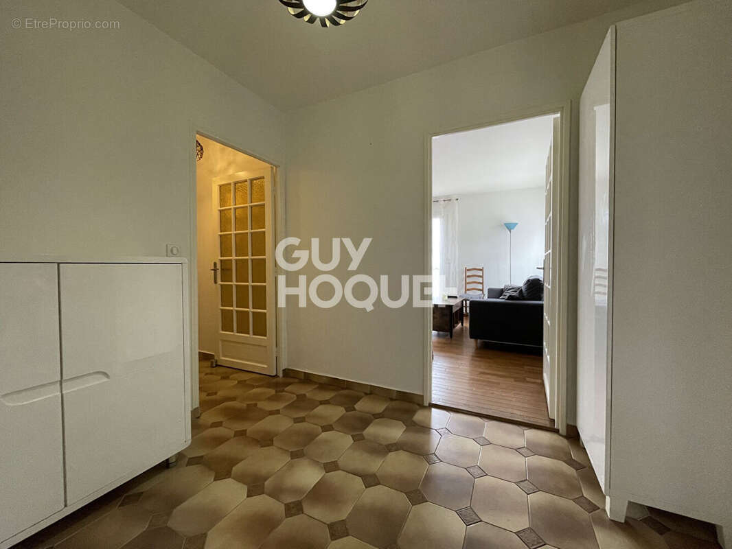 Appartement à OZOIR-LA-FERRIERE