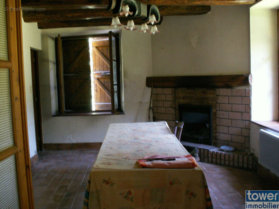 Maison à COUFLENS
