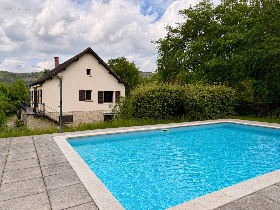 Maison à SALVAGNAC-CAJARC