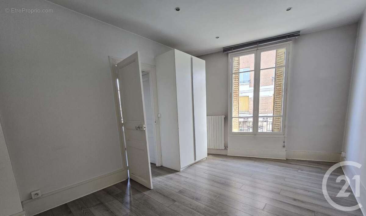 Commerce 55 m² à Fontenay-Sous-Bois  - photo 4