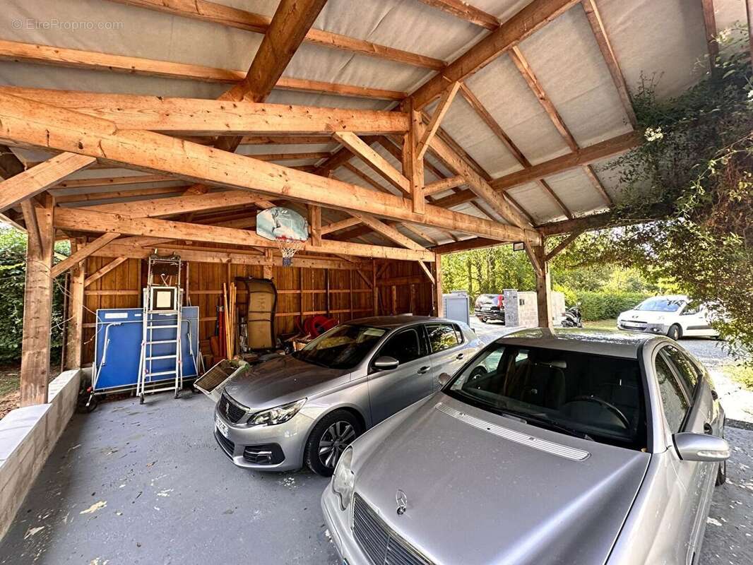 Maison à SAINT-AUBIN-DE-LANQUAIS