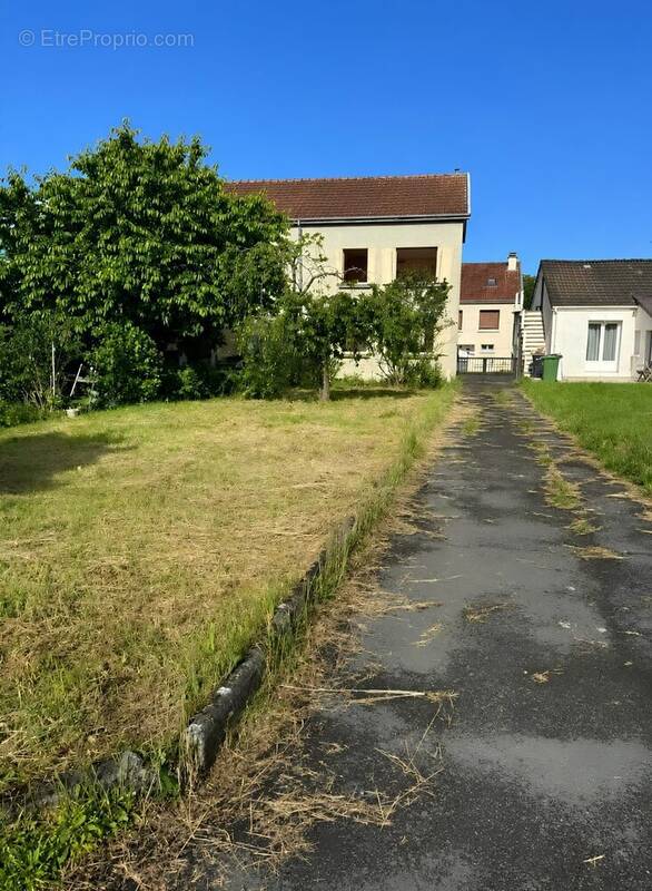 Maison à CHARLEVILLE-MEZIERES