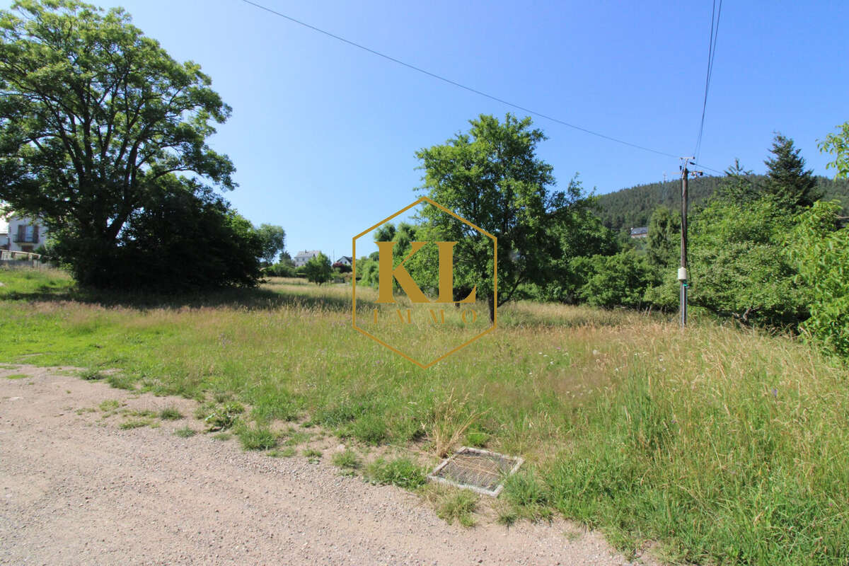 Terrain à LABAROCHE