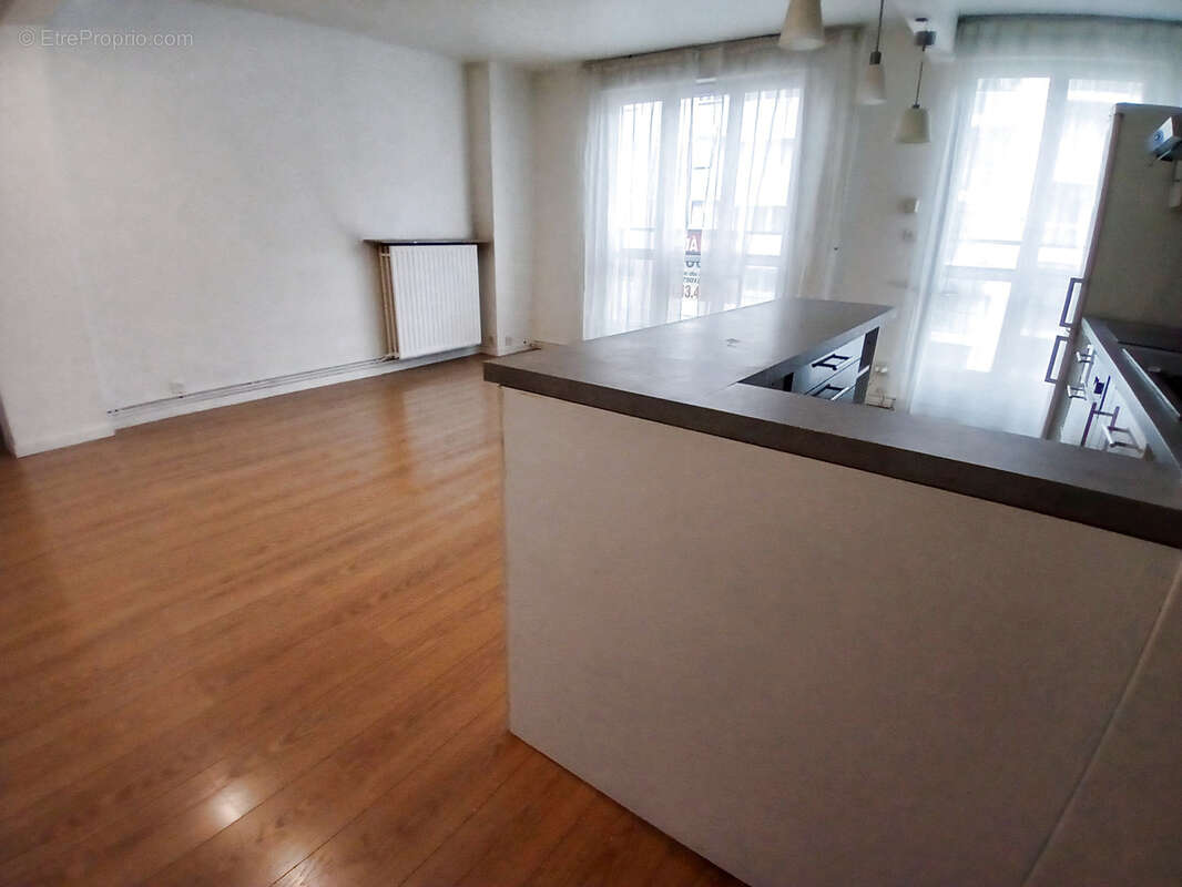 Appartement à PARIS-12E