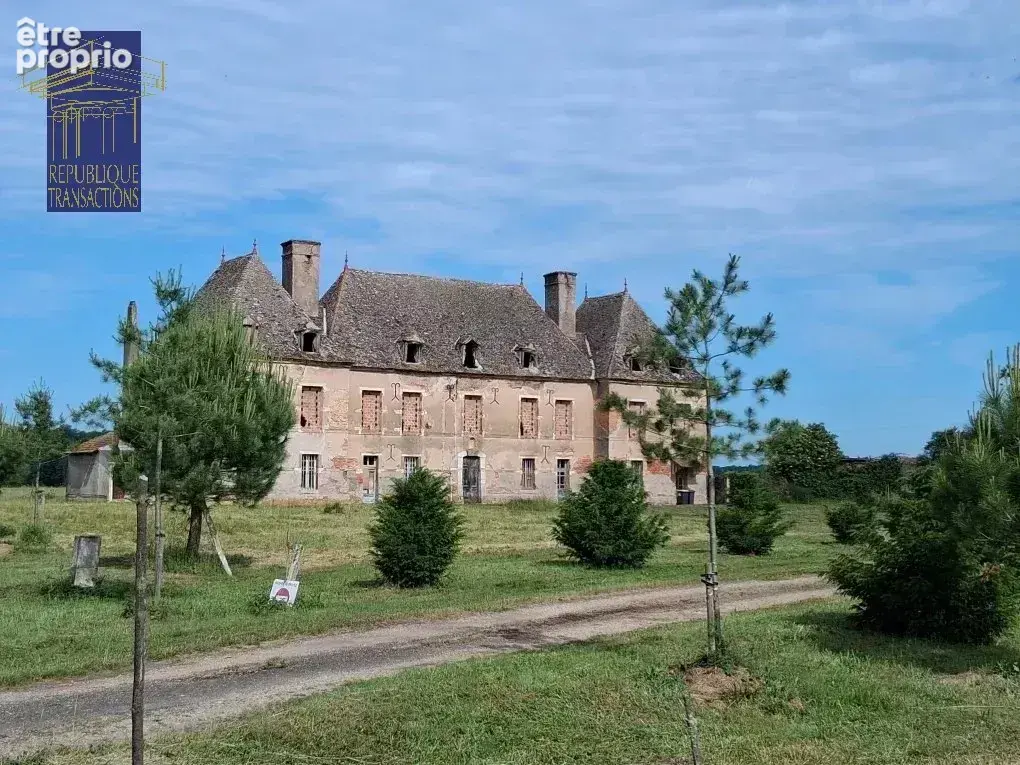 Chateau a renover - photo 10
