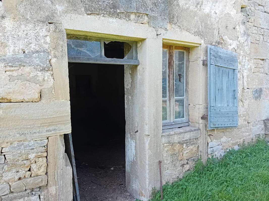 Maison à PARISOT