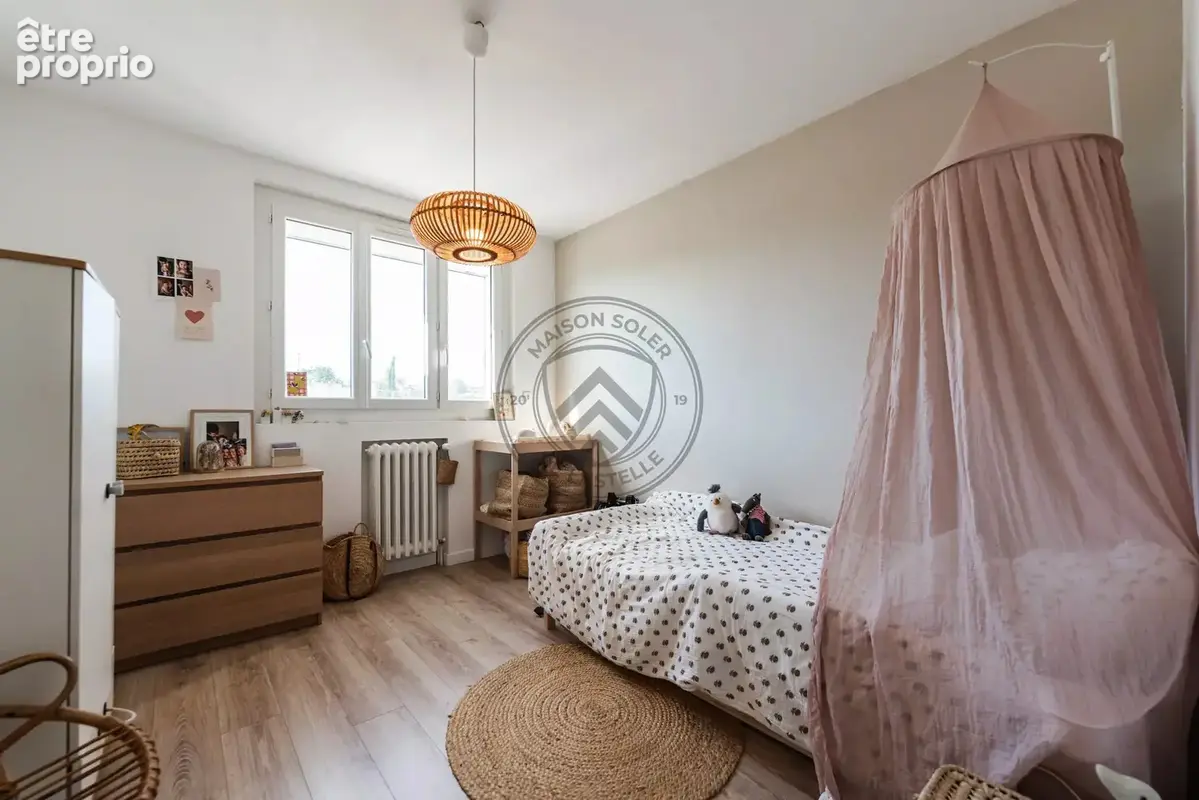 Appartement T3 Rue BARRAU avec parking et extérieur - photo 7