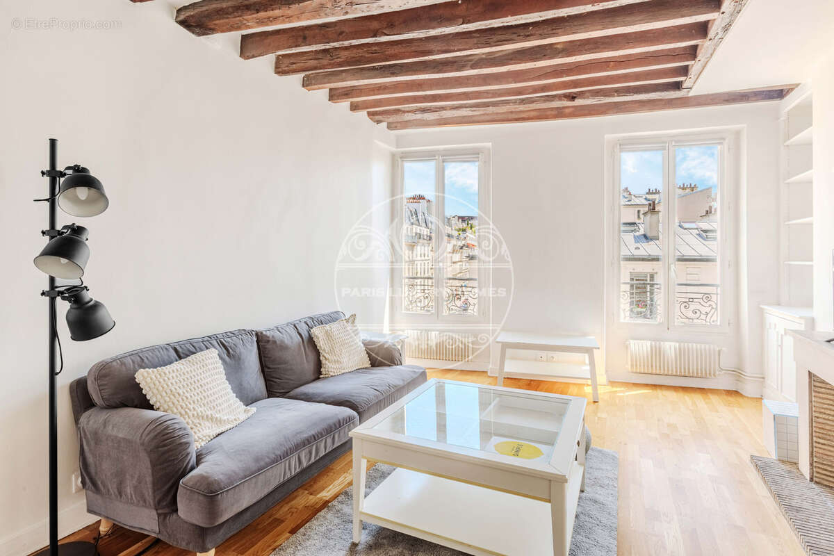 Appartement à PARIS-7E