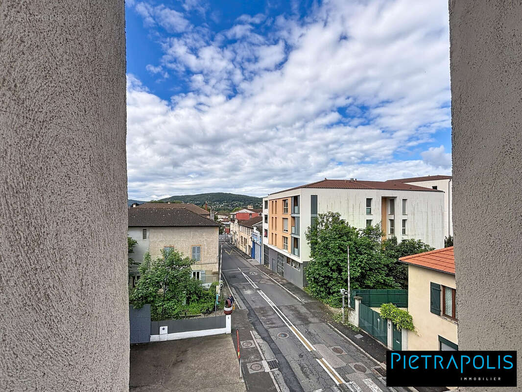 Appartement à NEUVILLE-SUR-SAONE