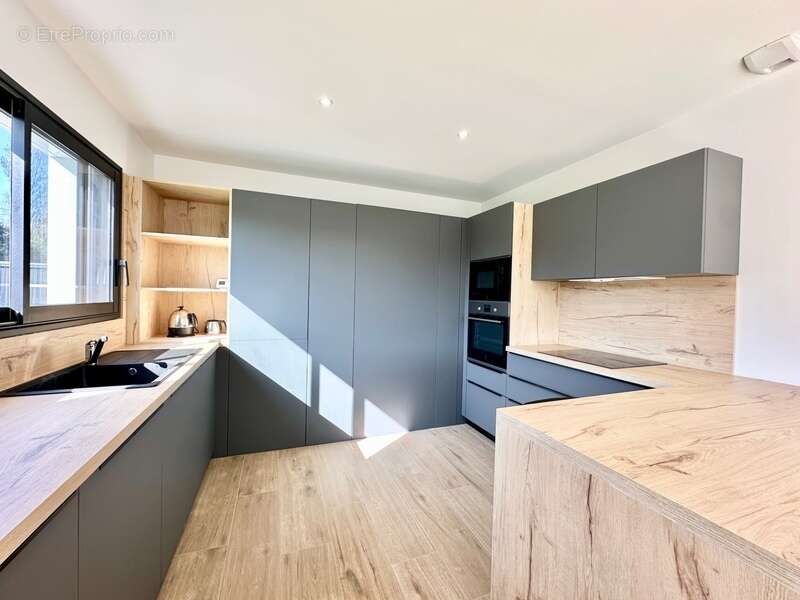 Maison à GRAND-CHAMP