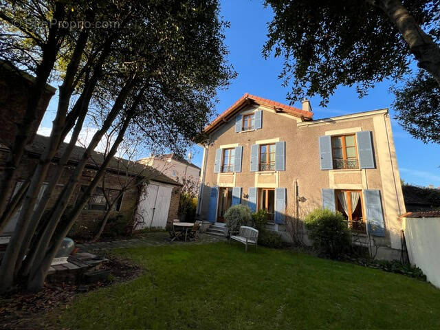 Maison à GENNEVILLIERS