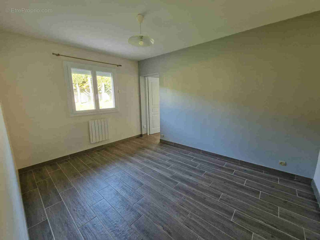Maison de plain-pied avec 2 logements avec garages - photo 15