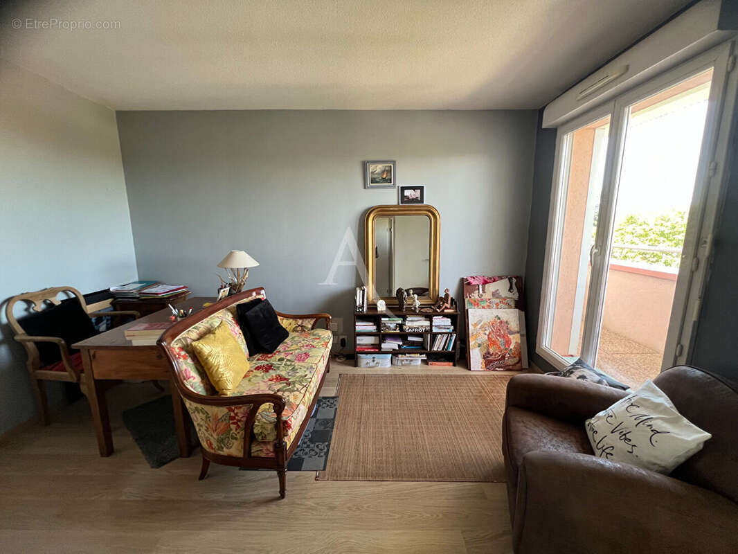 Appartement à BILLERE
