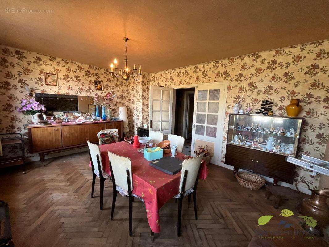 Maison à SAUVIAT-SUR-VIGE