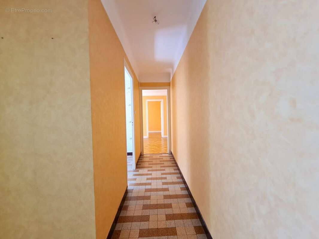 Appartement à AIX-LES-BAINS