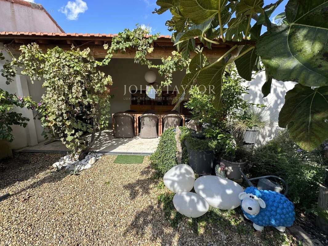 Maison à EYGALIERES