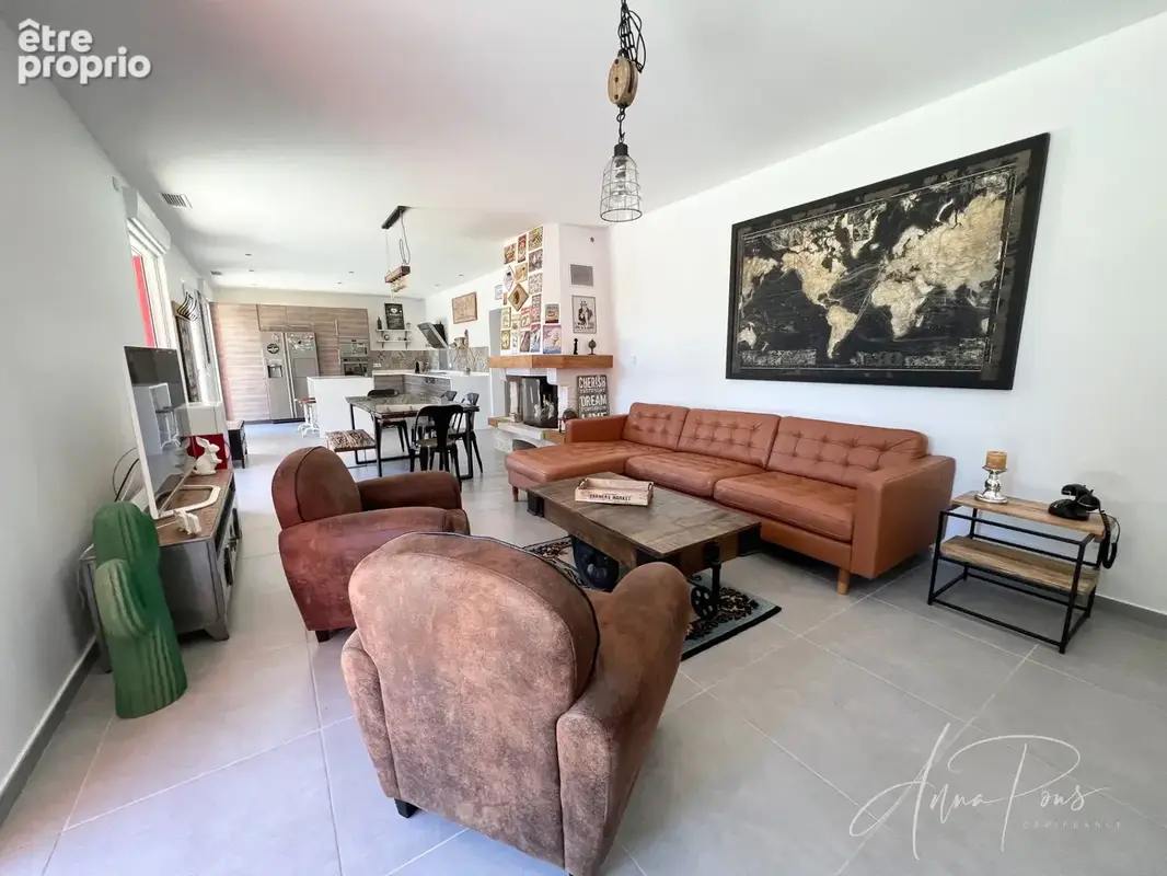Dpt Var (83), à vendre HYERES Villa sans vis à vis- 1000m² de terrain - 3 chambres  - piscine - jardin - GARAGE - photo 3