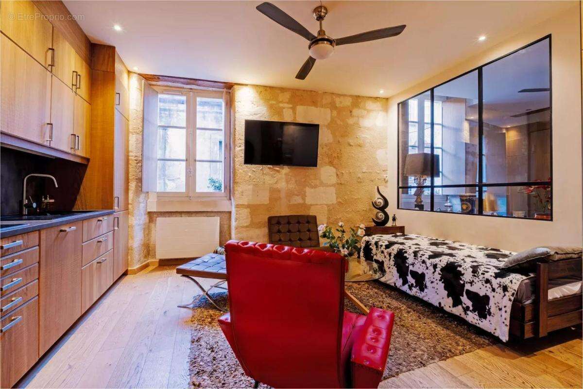 Appartement à BORDEAUX