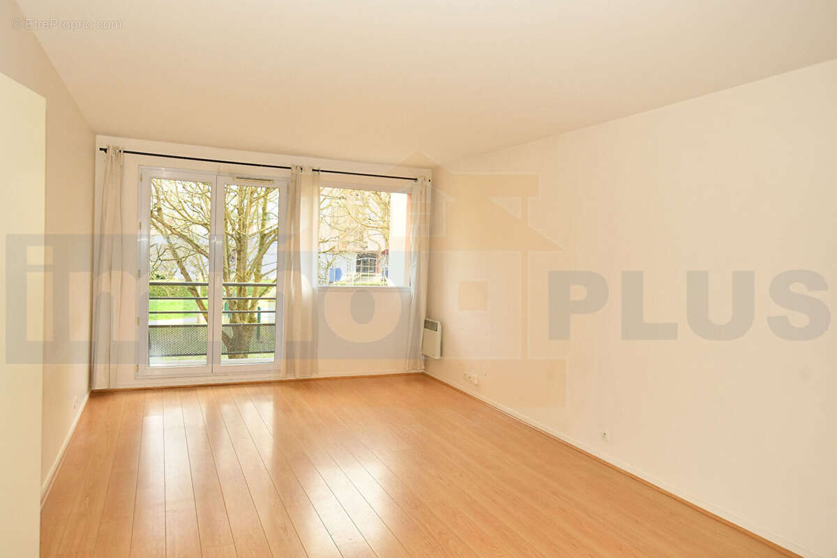 Appartement à BOIS-D'ARCY