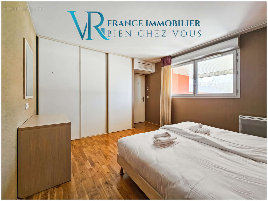 Duplex t5 meublé 108m2 avec terrasse & parking - photo 16
