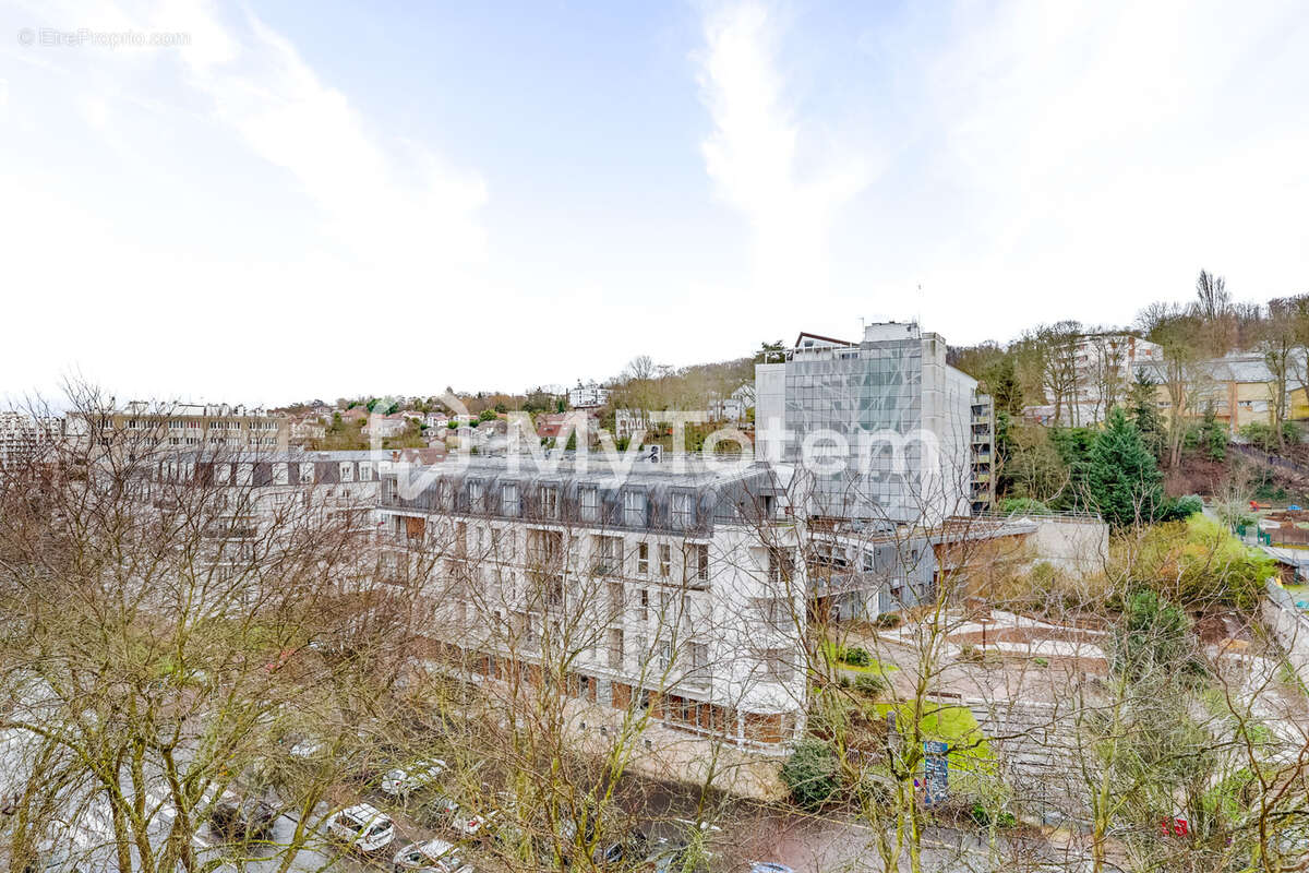 Appartement à CHAVILLE