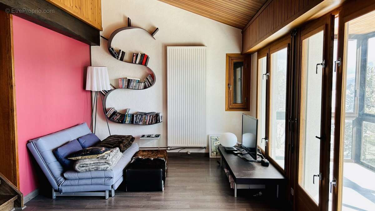 Appartement à FONT-ROMEU-ODEILLO-VIA