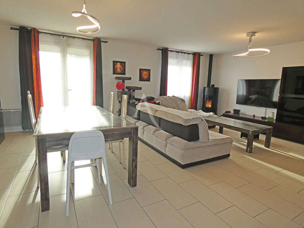 Maison à NEUILLY-SUR-MARNE